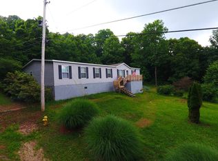 222 Paramount Dr, North Tazewell, VA 24630