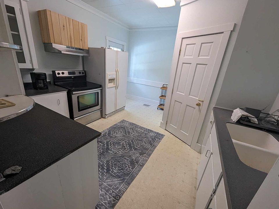 5 McClintock St Boothbay Harbor ME Zillow