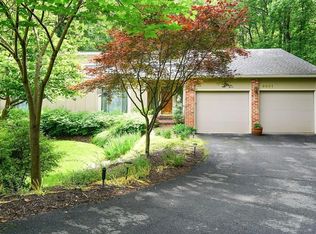 8801 Quiet Stream Ct, Rockville, MD 20854