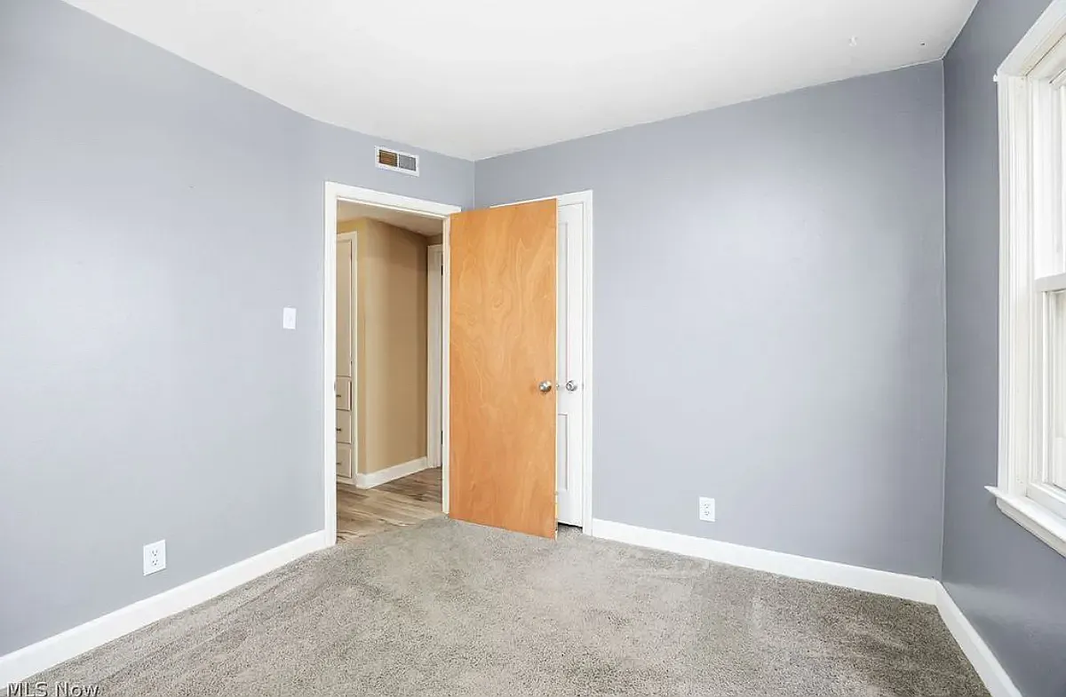 4 bed, $1,799 — Photo 3