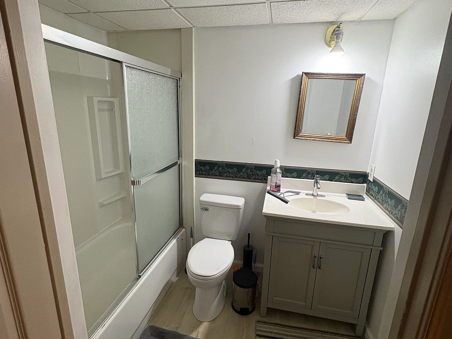1 bed, 650 sqft, $1,000 — Photo 3