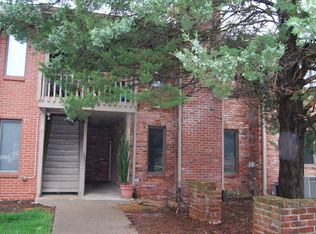 106-7 E Green Meadows Rd, Columbia, MO 65203