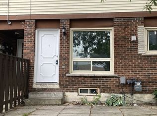 255 Porter St #21, Oshawa, ON L1J 1N3