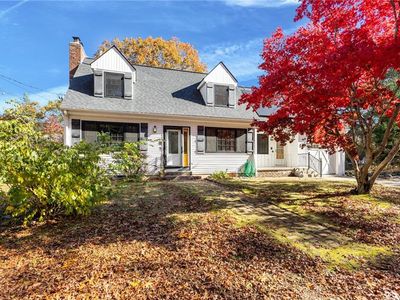477 Hope Furnace Rd, Hope, RI, 02831