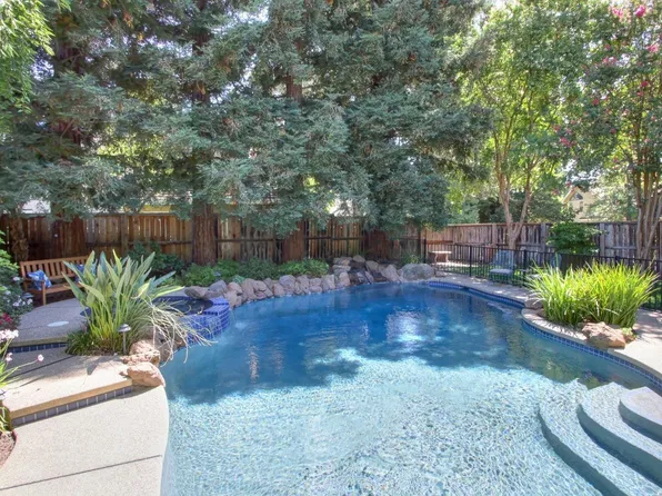 2133 Campton Cir, Gold River, CA 95670