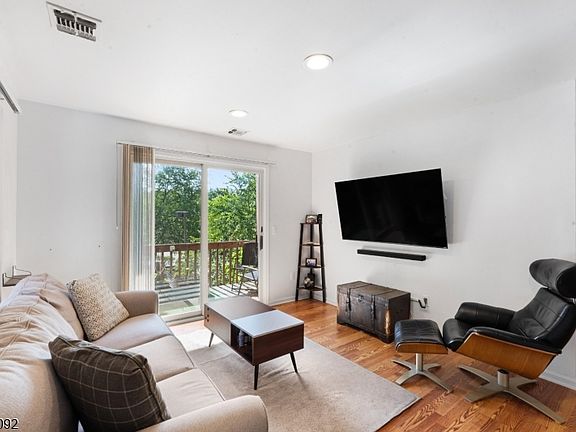 5th image of 115 Stonyridge Dr BLDG 5 #115