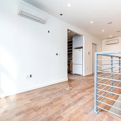 Rented by Nooklyn NYC LLC | media 41