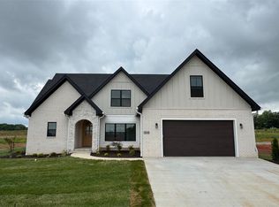 1019 Paddlers Way, Alvaton, KY 42122