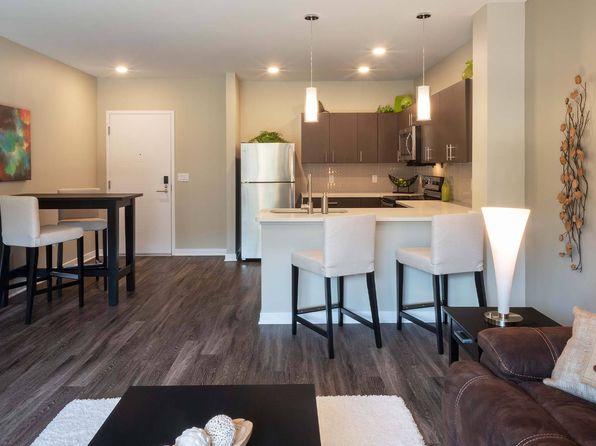 3001 McKnight East Dr APT 413