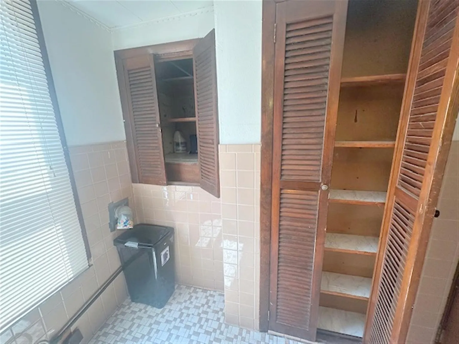 2 bed, 875 sqft, $3,100 — Photo 4