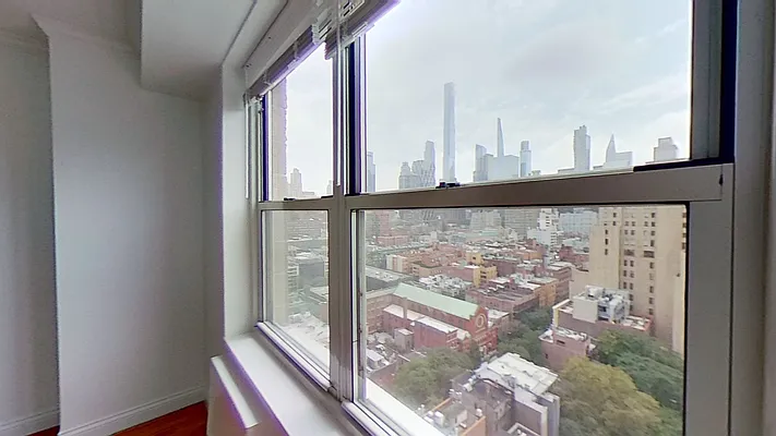 Rented by Batra Group Inc | media 25