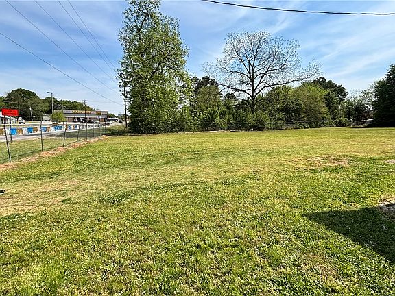 4th image of 209 W Shockley Ferry Rd