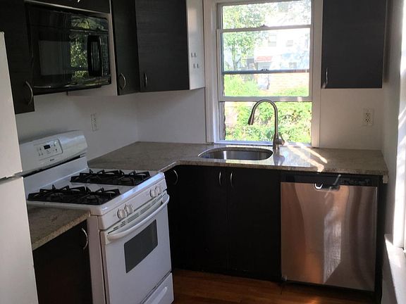 2nd image of 31 S Eckar St APT 2S