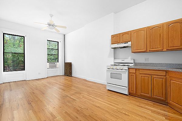1st image of 431 6th St #4