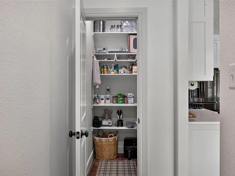 2604 Candlestick Dr — Photo 10