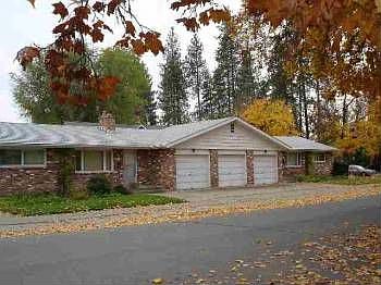 1st image of 604/606 E 35th Ave
