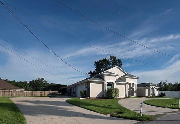 3rd image of 513 Maryland Dr