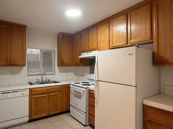 6529 3rd St, Riverbank, CA 95367