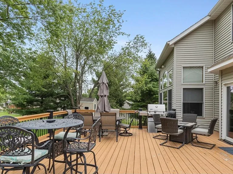 61 Greystone Ct NE — Photo 37