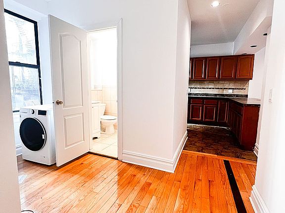 3rd image of 605 W 151st St APT 24