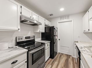 106 Warm Springs Cir, Roswell, GA 30075