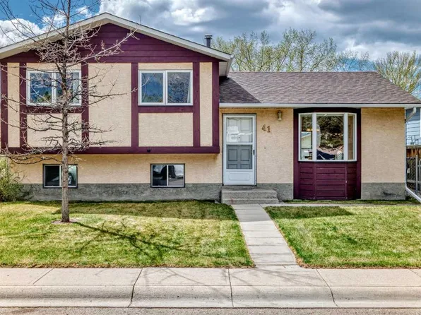 41 N Alder Cres SE, Airdrie, AB T4B 1J1