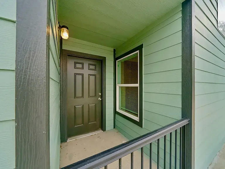 903 Canterbury #1102 — Photo 22