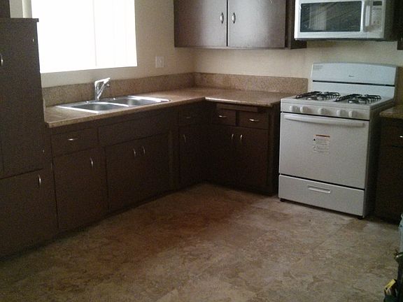 2nd image of 611 Myrtle Ave APT 5
