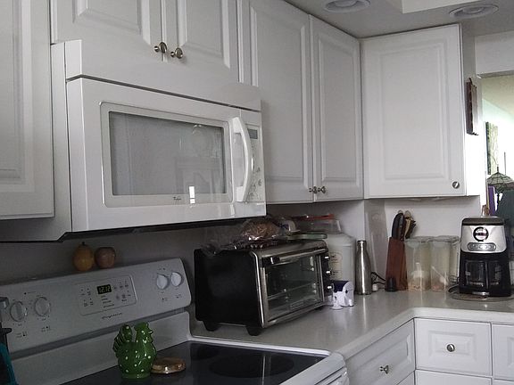 5th image of 9900 S Ocean Dr APT 107