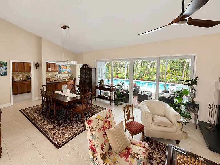 10406 Double Bayou Way — Photo 4