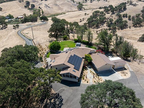 2nd image of 8725 Quail Canyon Road