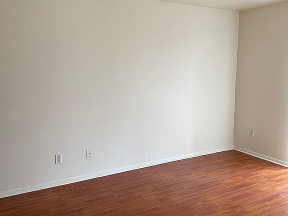 5th image of 1638 W 227th St APT 4
