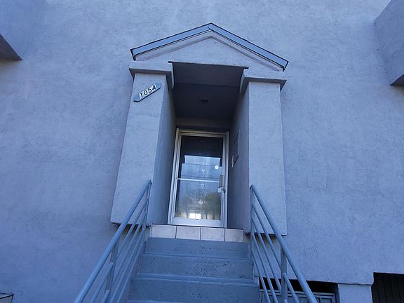 2nd image of 1054 Harrison Ave APT 3