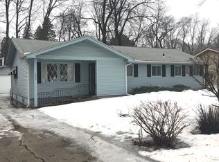 4823 Mohawk Rd, Rockford, IL 61107