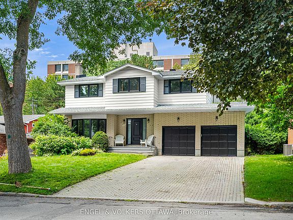 2nd image of 2343 Whitehaven Cres