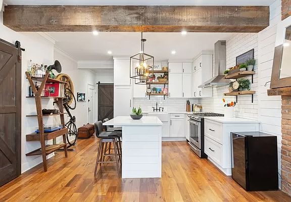 4th image of 135 Garfield Pl APT 3F