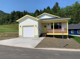 606 Vine Maple Ln, Garibaldi, OR 97118