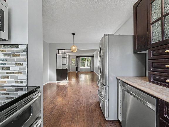 4th image of 12944 117th St NW