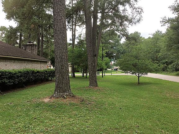 4th image of 64 Artesian Oaks Dr