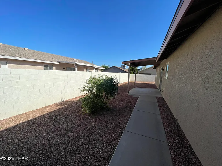 1927 Motor Ave — Photo 15