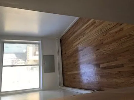 Rented by JB Mac Real Estate Inc. | media 6