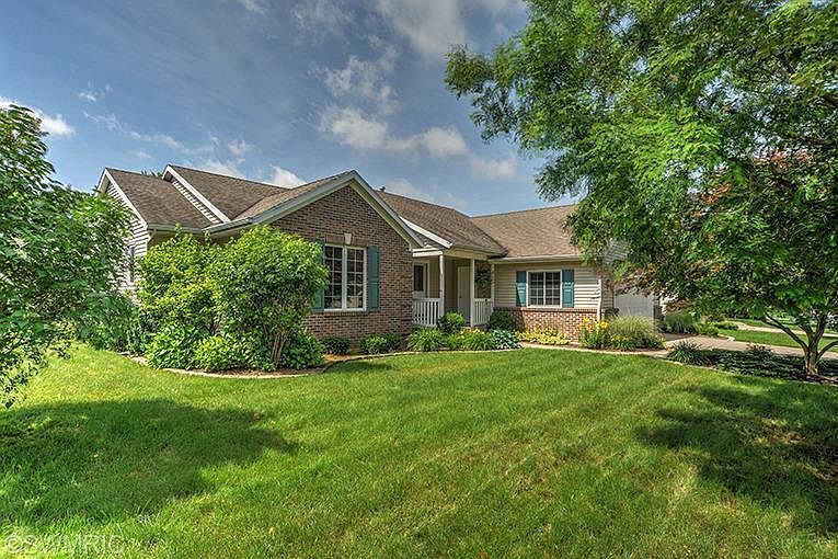 1st image of 2674 Golfbury Dr SW