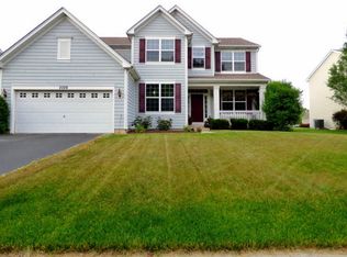 2026 Padua Dr, Elgin, IL 60123