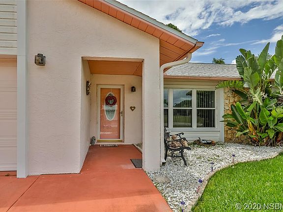 3rd image of 223 Wildwood Dr