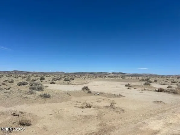 4400 E 4th St, Silver Springs, NV 89429