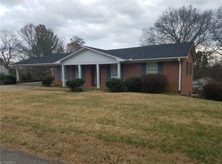 212 Summitt Ave, Summitt, NC 27052