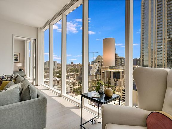 2nd image of 301 West Ave #1806