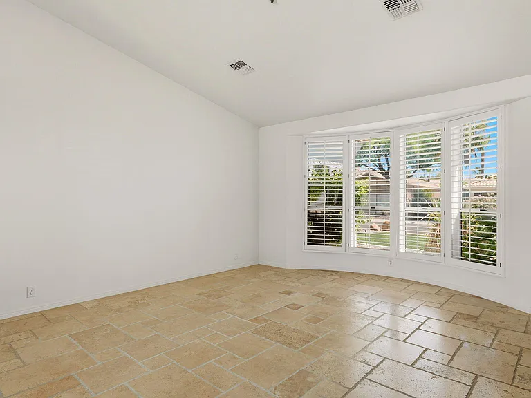 8638 E Dahlia Dr — Photo 9