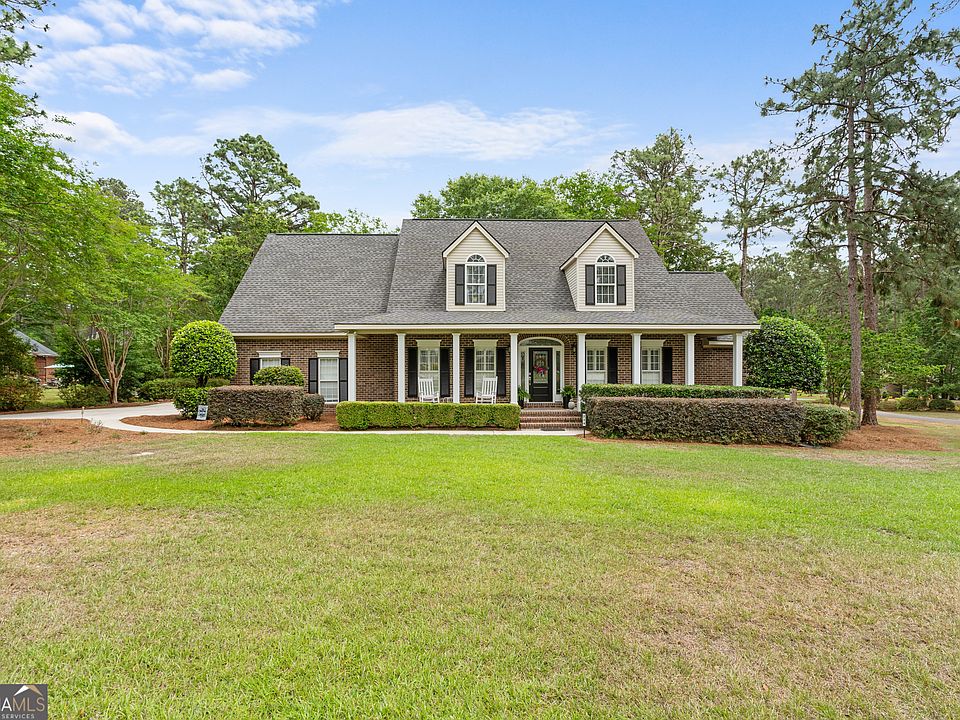 1st image of 234 Wellington Cir