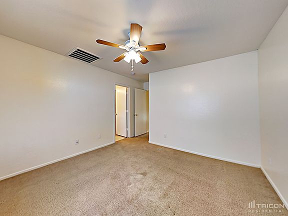 5th image of 1038 S 167th Dr